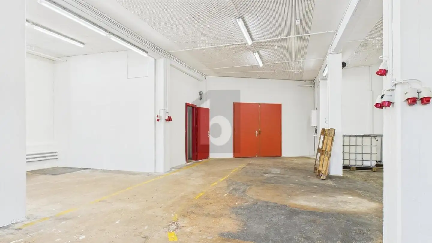 Storage space for rent - 8635 Dürnten