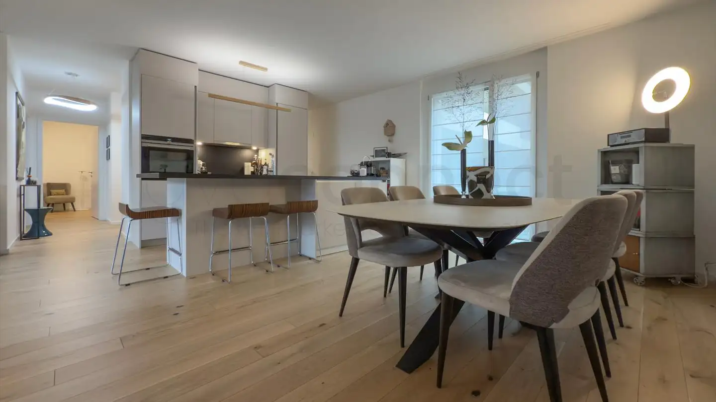 Appartement à louer - 1256 Troinex