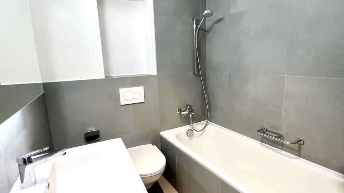 Duplex à louer - Place Des Halles 11, 1095 Lutry - Photo 2