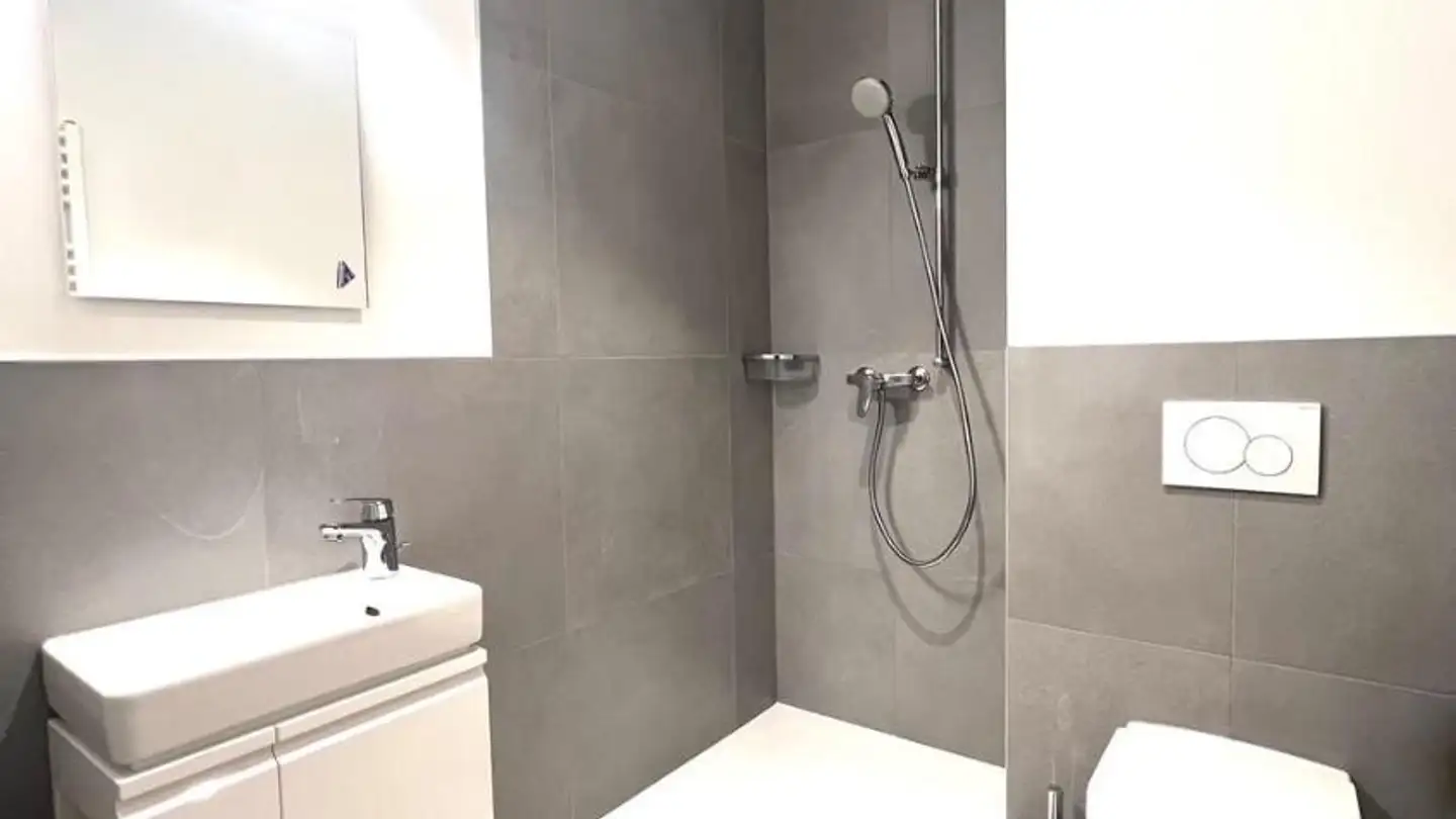 Duplex à louer - Place Des Halles 11, 1095 Lutry - Photo 3
