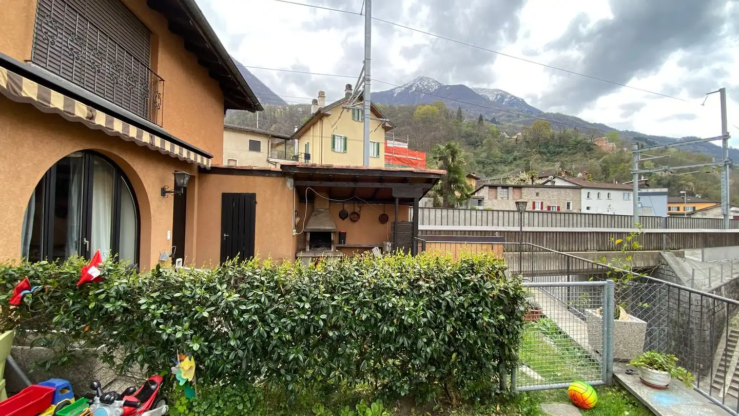 Duplex for sale - Via Cantonale 37, 6574 Vira (Gambarogno)