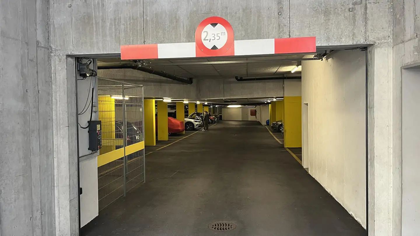 Place de parking souterraine à louer - Scalettastrasse 7, 7000 Chur