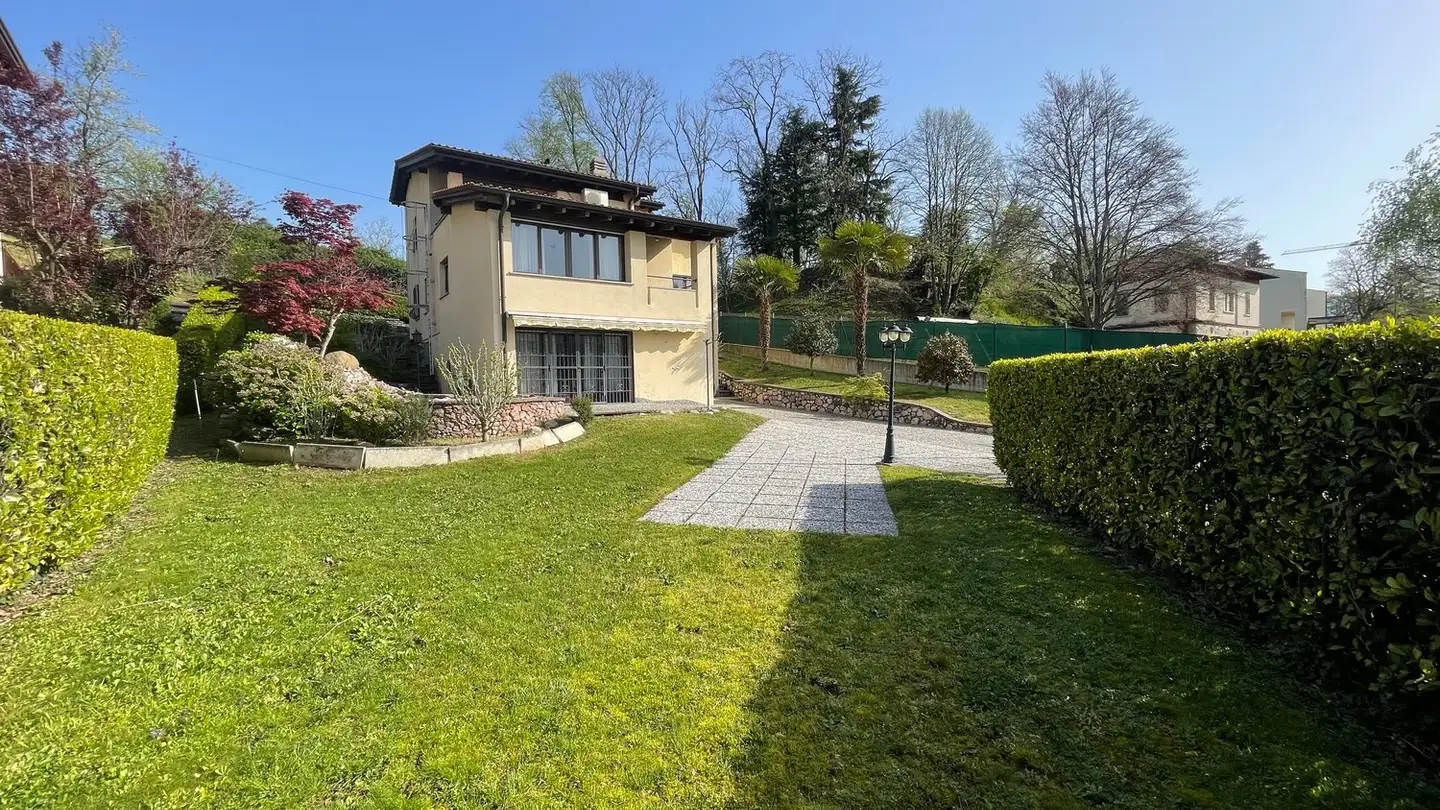 Semi-detached house for sale - 6855 Stabio