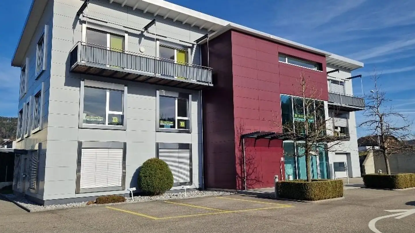 Bureau à louer - Industriestrasse 8, 6252 Dagmersellen