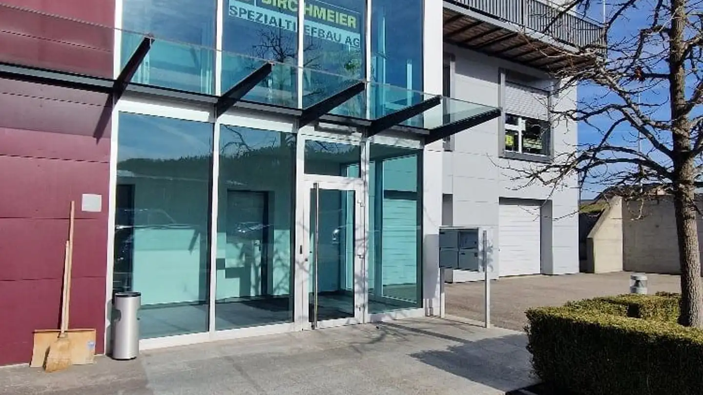 Bureau à louer - Industriestrasse 8, 6252 Dagmersellen - Photo 2