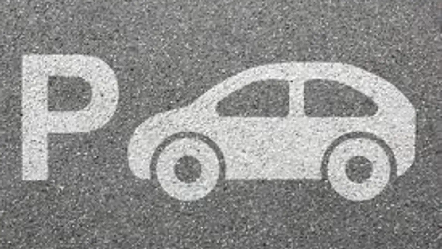 Place de parking extérieure à louer - Seestrasse, 8038 Zürich