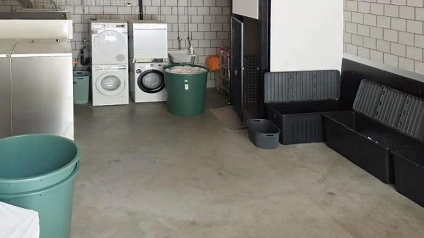 Commercial à louer - Industriestrasse 19, 3812 Wilderswil - Photo 2