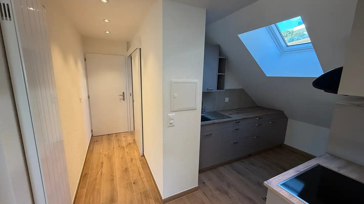 Studio à louer - Avenue Des Alpes 2, 2000 Neuchâtel - Photo 3
