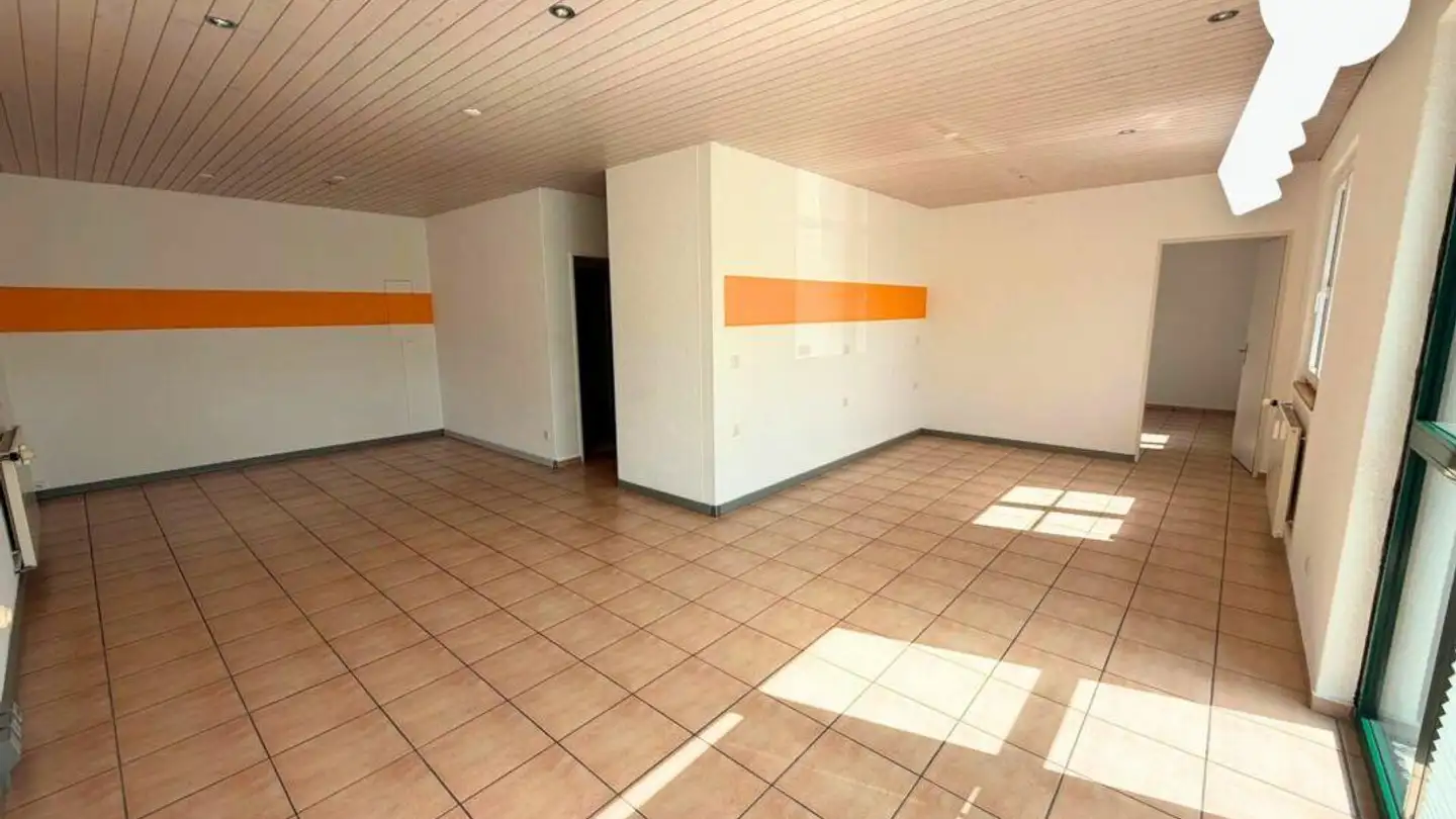 Negozio in affitto - Dorfstrasse 23, 4512 Bellach