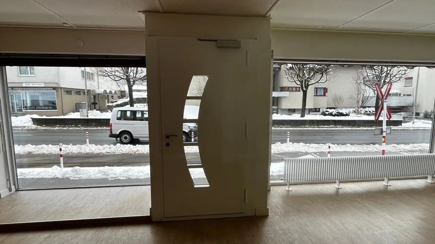 Commerciale in affitto - Langenthalstrasse, 4912 Aarwangen - Foto 3