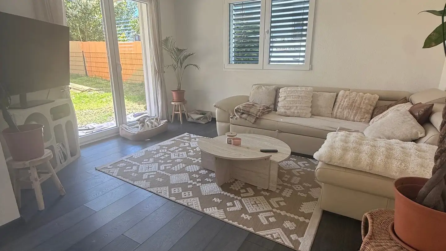 Apartment for rent - 1589 Chabrey