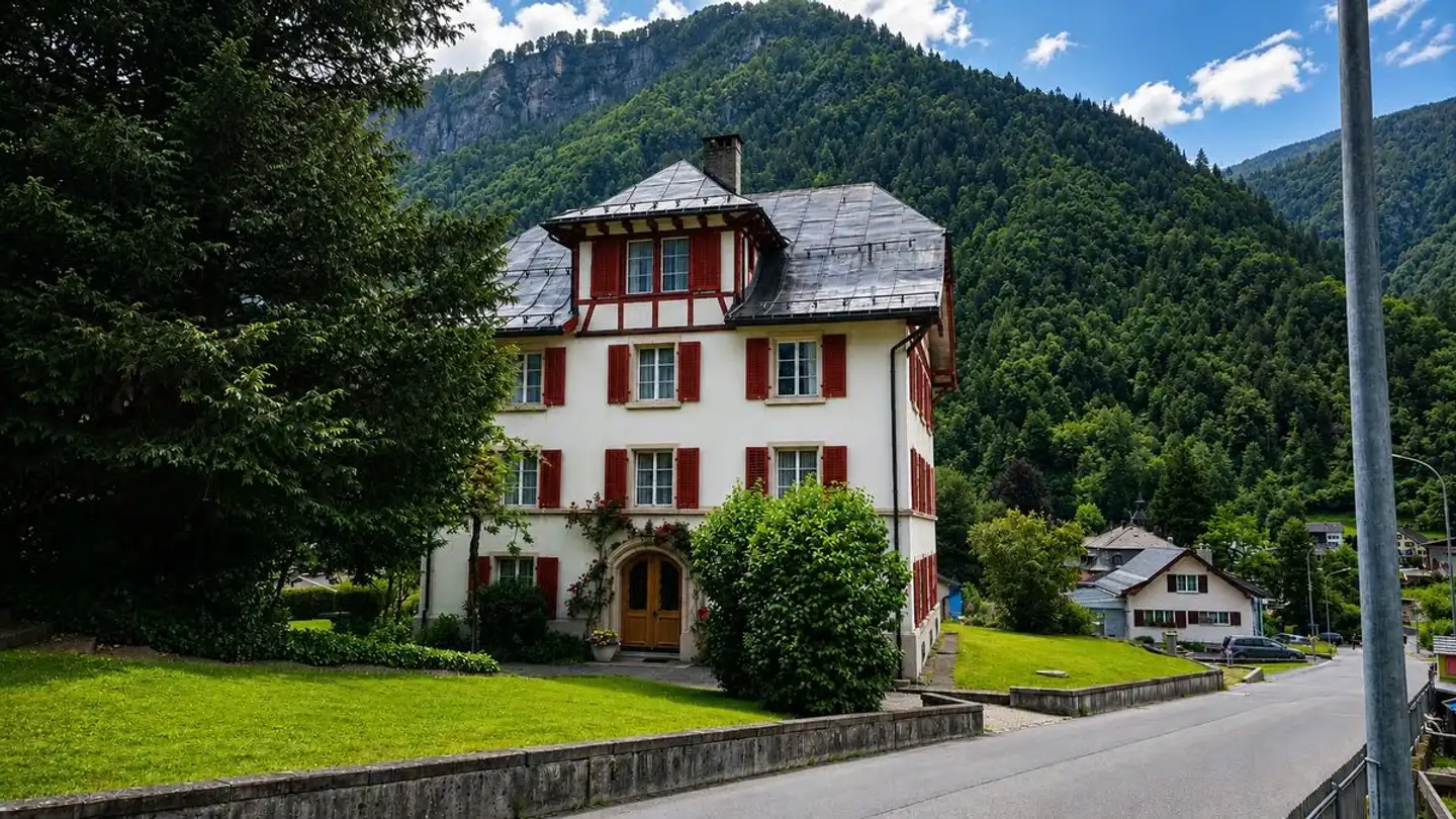 Immeuble résidentiel à louer - Seggenstrasse 1, 8783 Linthal