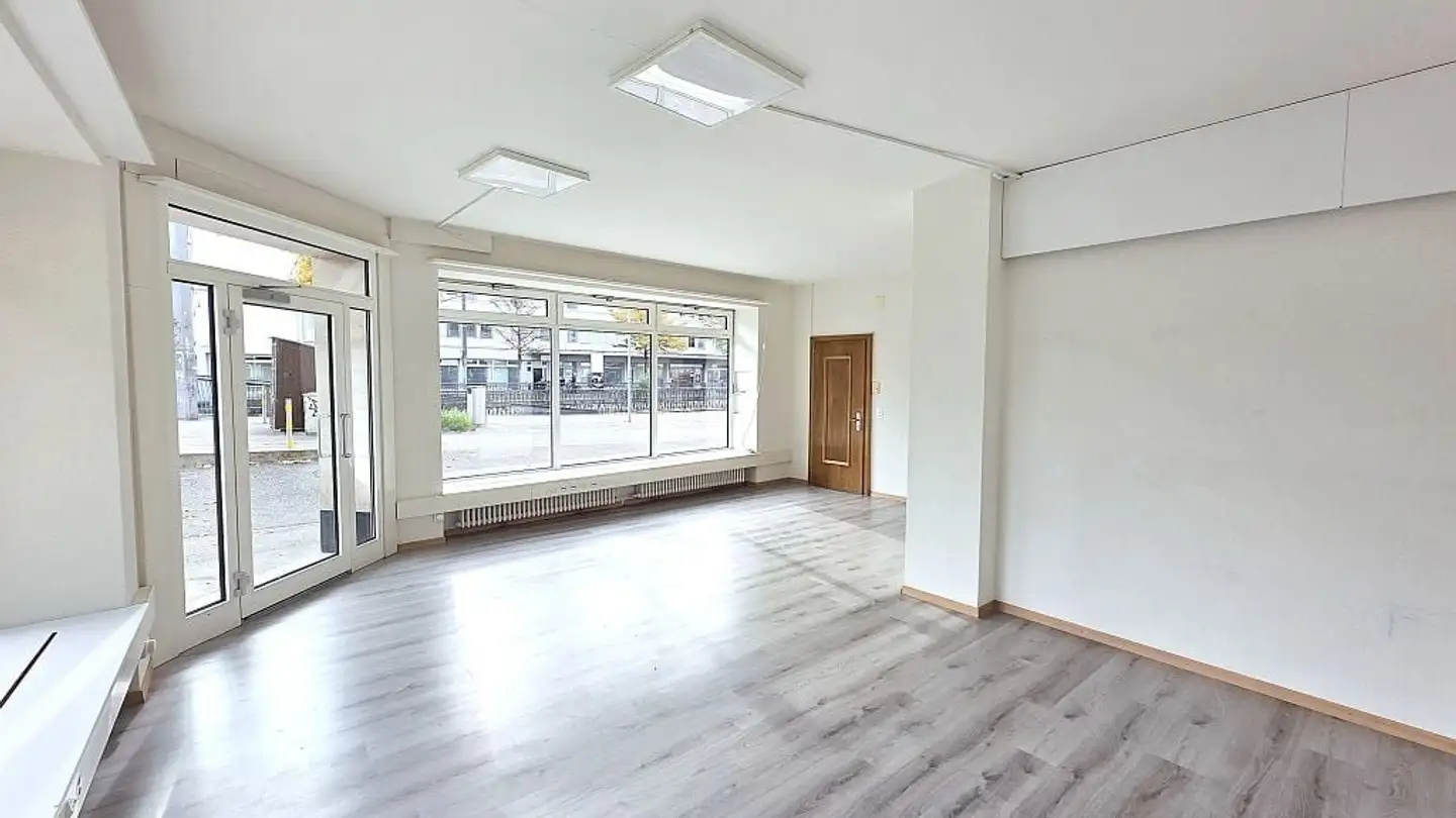 Commerciale in affitto - Chemin Du Parc / Parkweg 12, 2502 Biel/Bienne - Foto 3