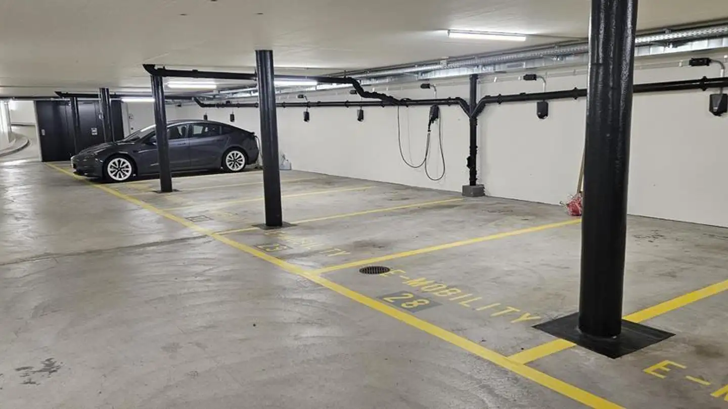 Place de parking souterraine à louer - Talwiesenstrasse 123, 8055 Zürich - Photo 3