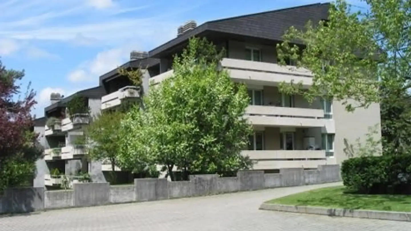 Tiefgaragenstellplatz mieten - Jennershausweg 7, 3095 Spiegel b. Bern
