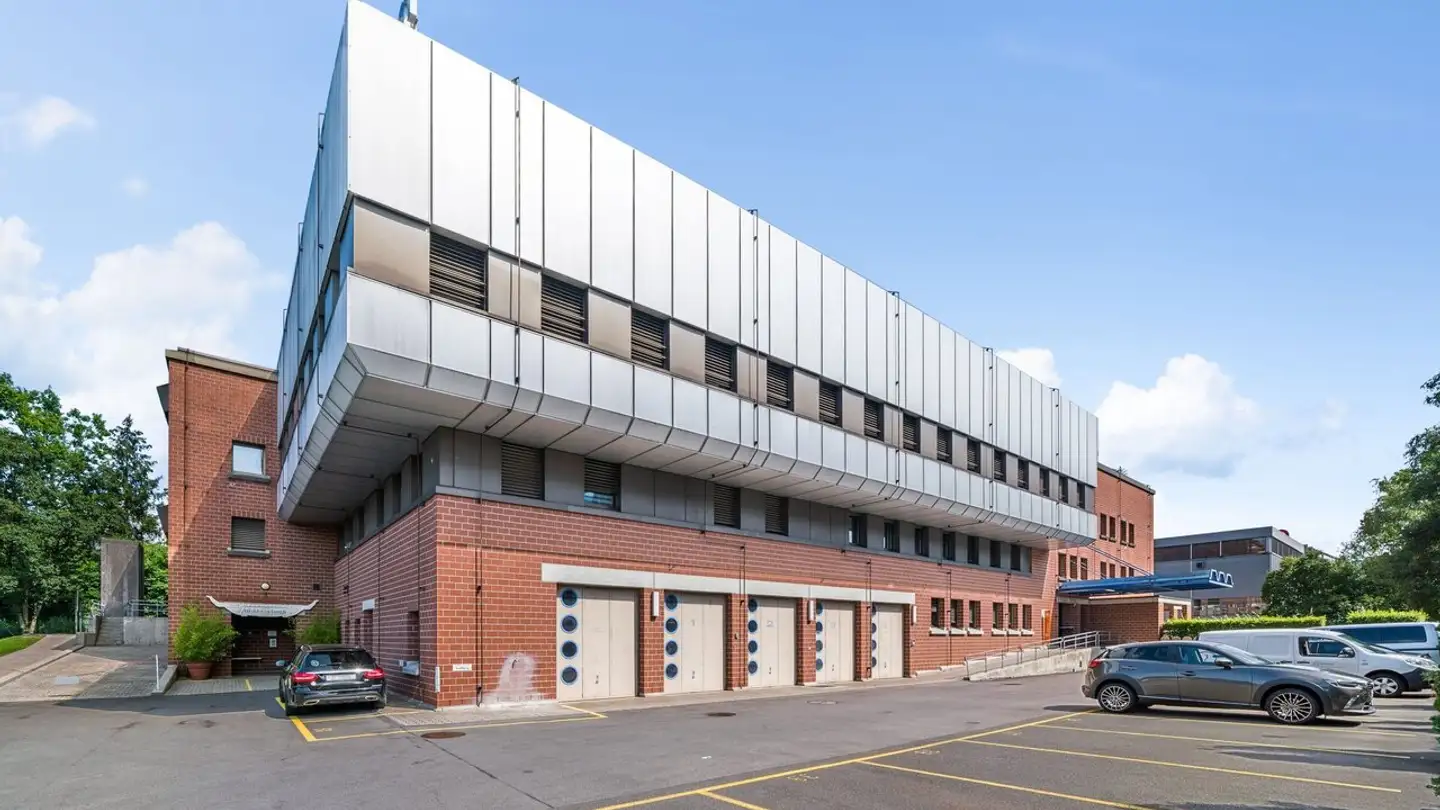 Sports hall for rent - Erlenweg 10, 6312 Steinhausen