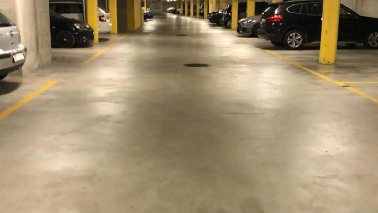Parcheggio interno per moto in affitto - Wallisellerstrasse 161, 8152 Opfikon - Foto 3