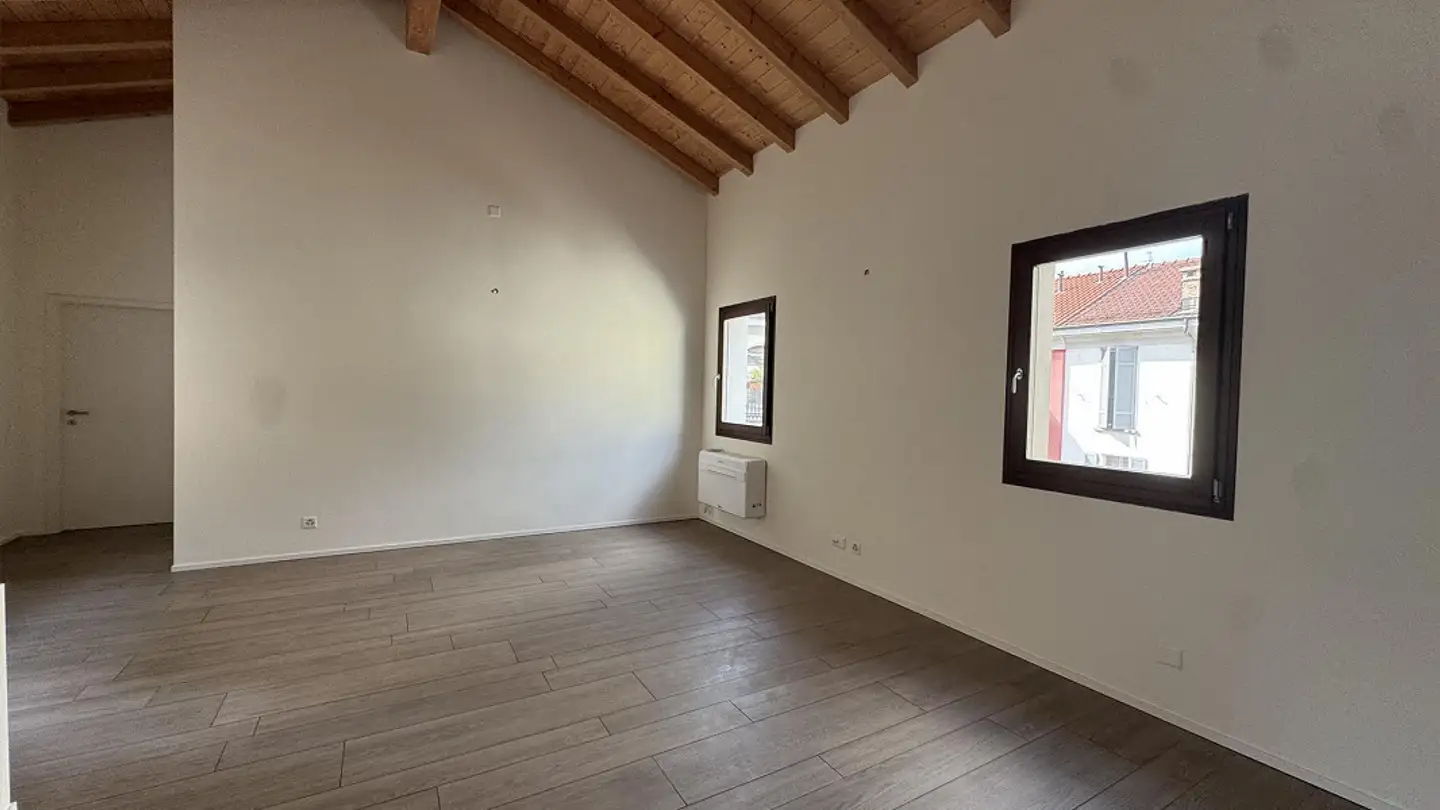 Office space for rent - 6830 Chiasso - Photo 2