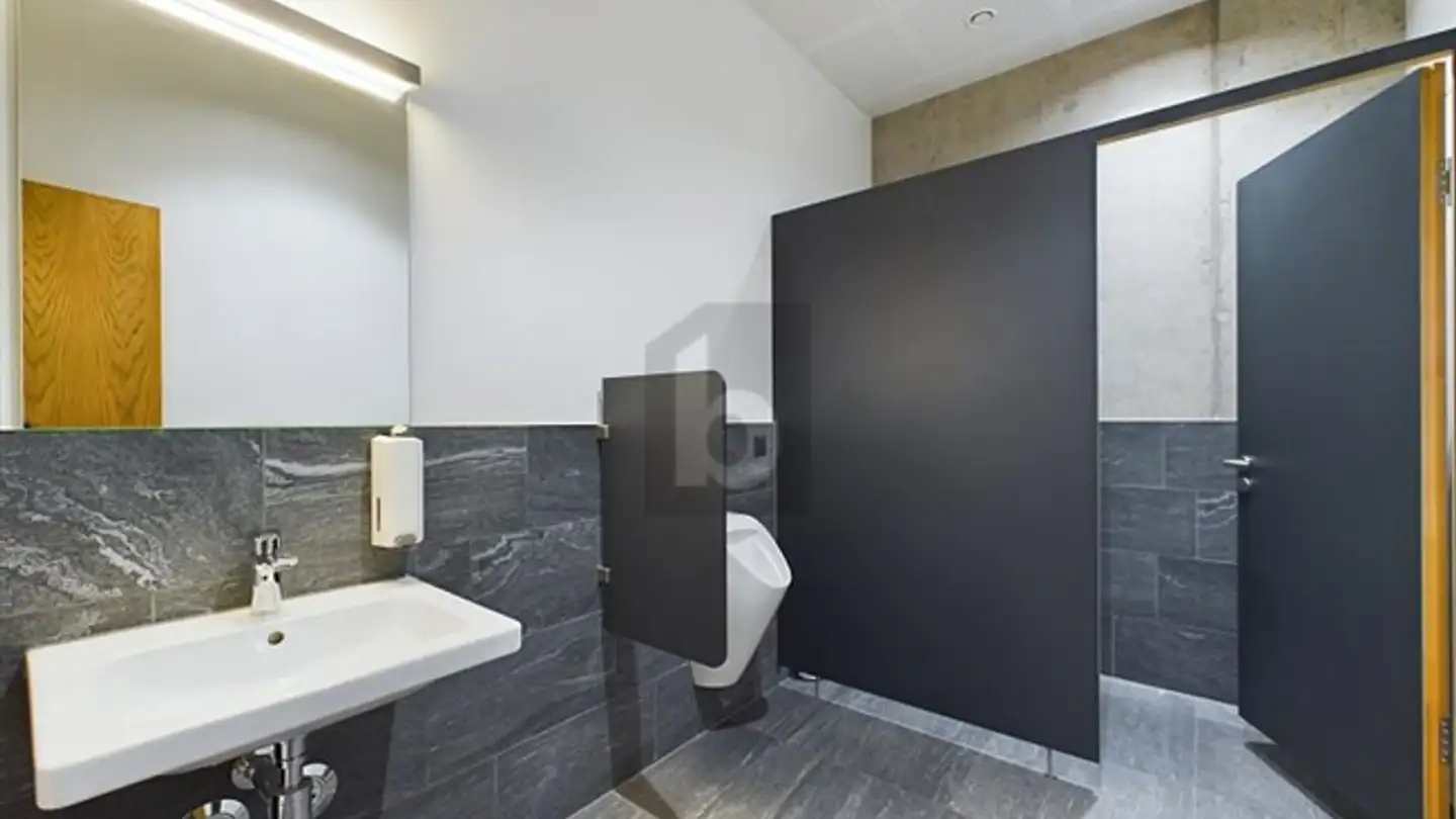 Apartment for rent - 9434 Au SG - Photo 2