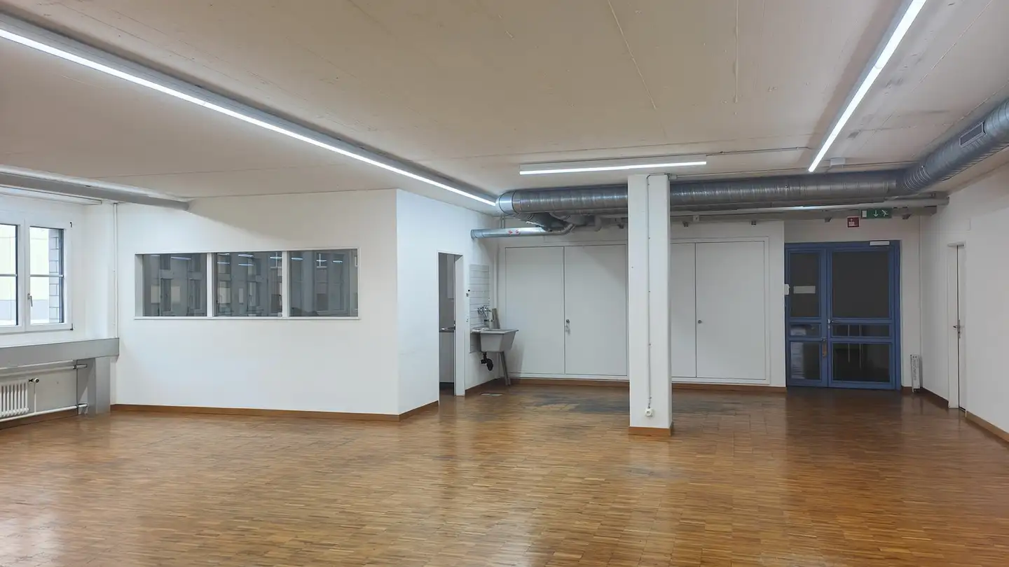 Commercial à louer - Looslistrasse 15, 3027 Bern