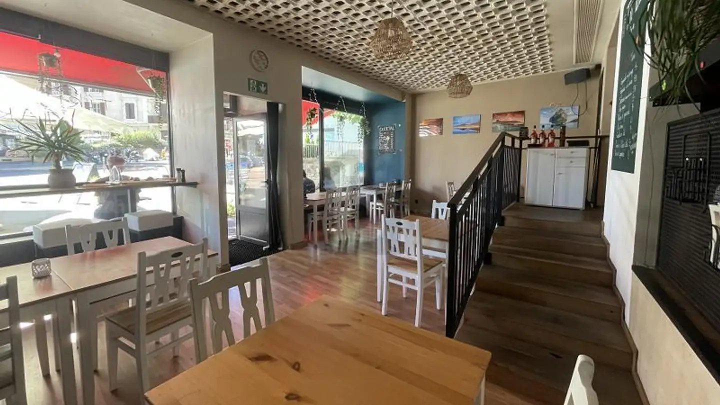 Restaurant for sale - 1018 Lausanne
