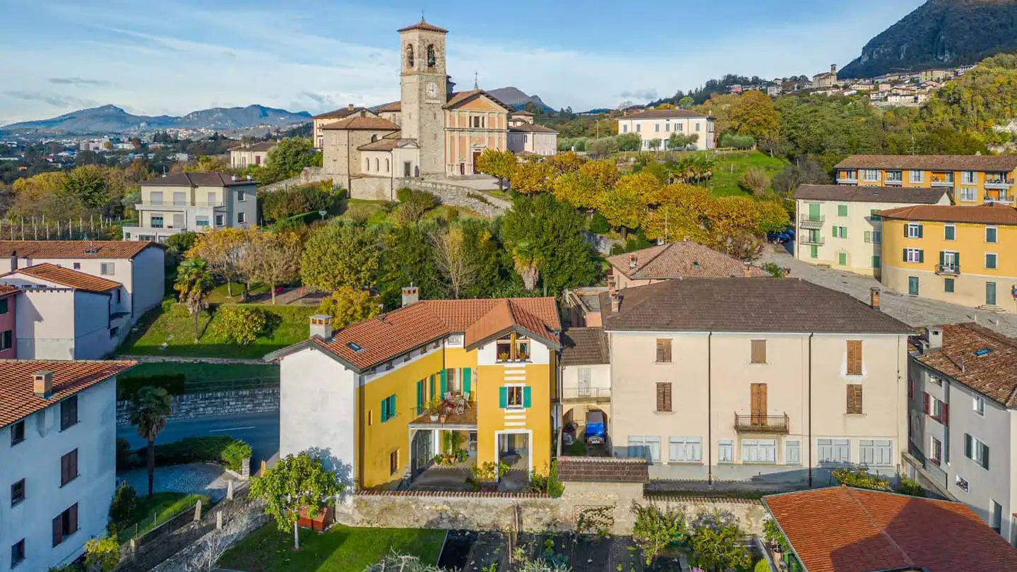 Casa bifamiliare in vendita - Vicolo Canturio, 6834 Morbio Inferiore