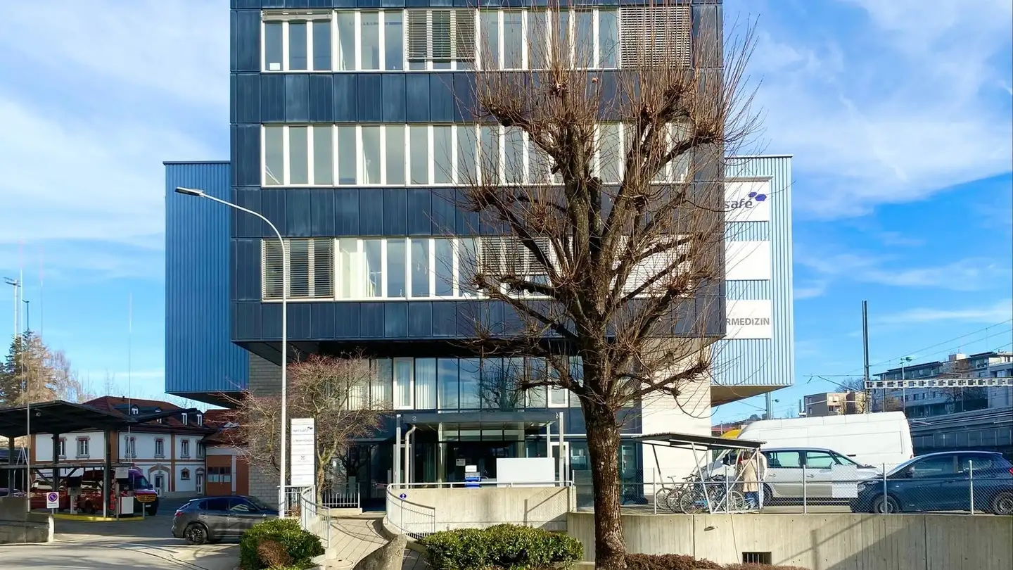 Commercial à louer - Heiligkreuzstrasse 2, 9008 St. Gallen