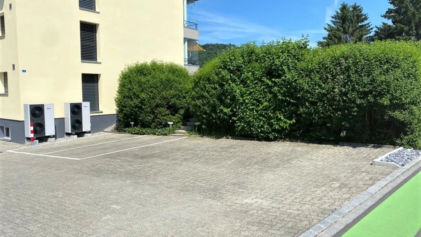 Outdoor parking space for rent - Poststrasse 1, 9215 Schönenberg an der Thur - Photo 4