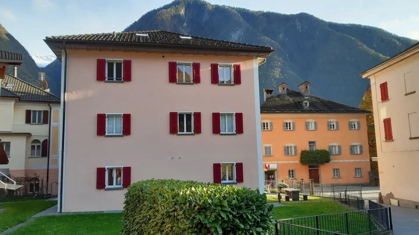 Appartement à louer - Piazza Nuova 11, 6537 Grono