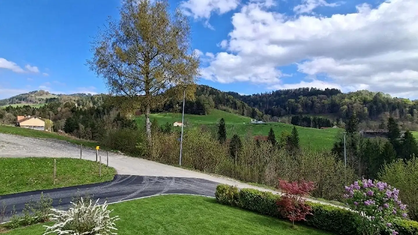 Casa bifamiliare in vendita - Eggstrasse 48, 9055 Bühler