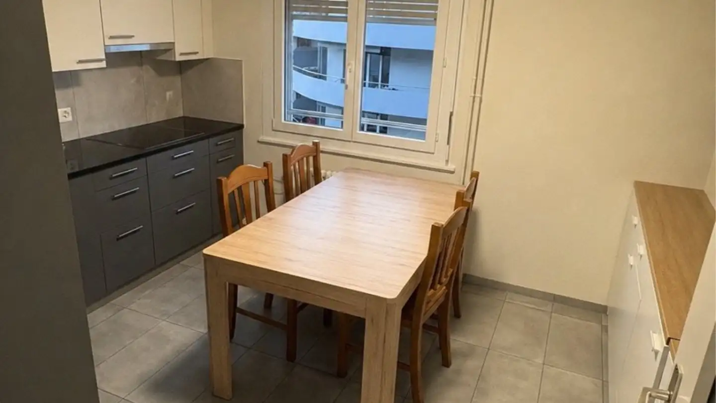 Wohnung mieten - Place De La Gare 10c, 1020 Renens VD - Foto 2