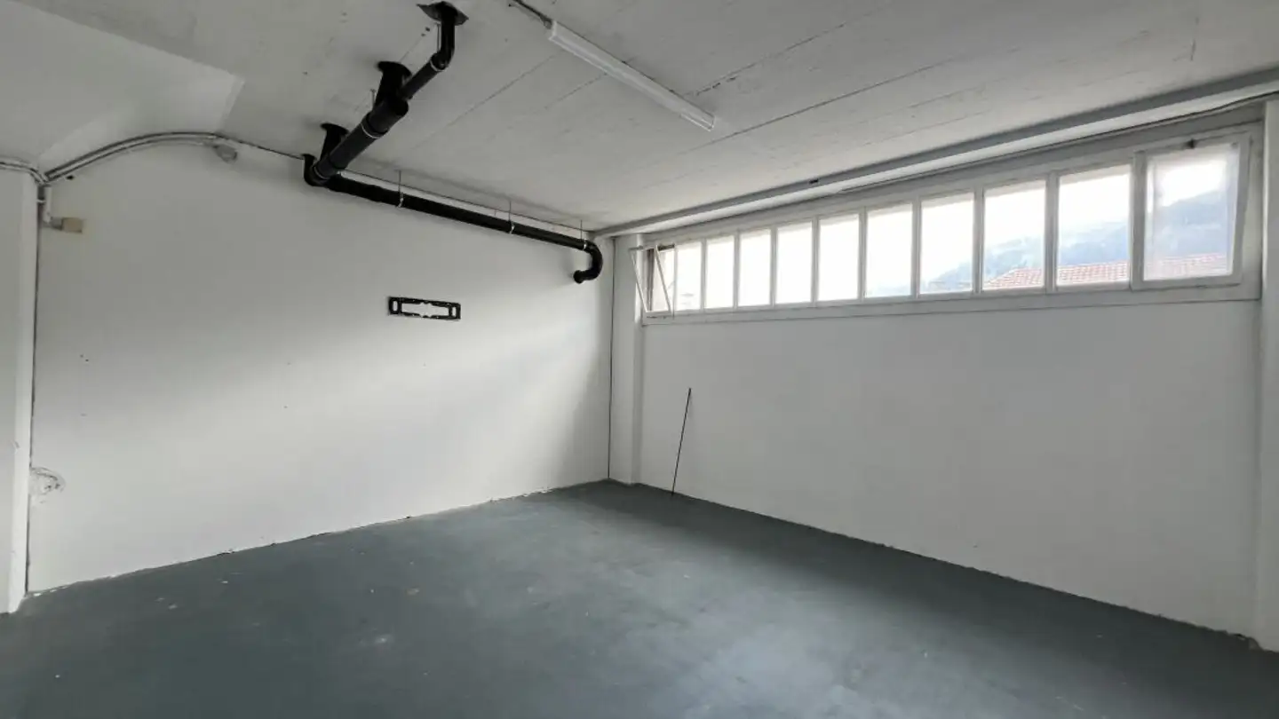 Hobby room for rent - Rugenparkstrasse 24, 3800 Interlaken - Photo 2