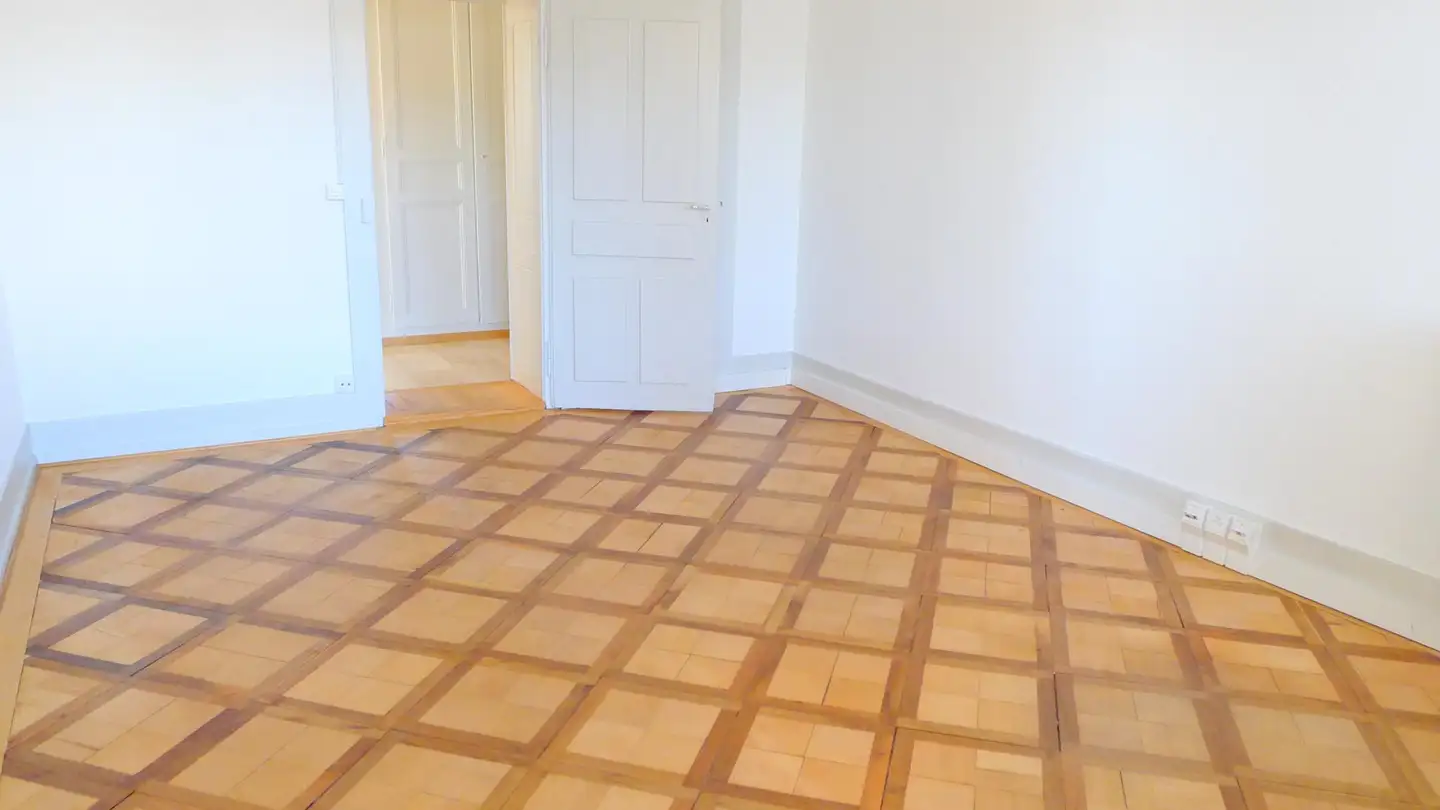 Spazio ufficio in affitto - Avenue Léopold-Robert 32, 2300 La Chaux-de-Fonds - Foto 2