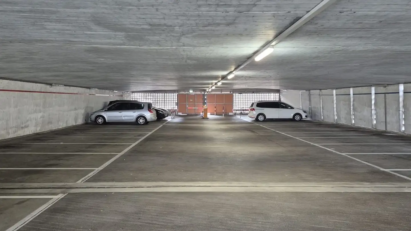 Tiefgaragenstellplatz mieten - Badenweilerstrasse 41, 4057 Basel - Foto 3