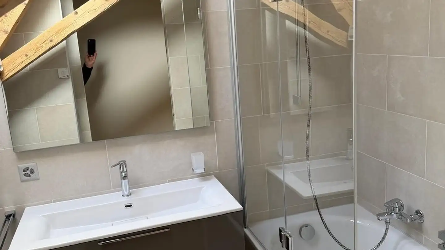 Apartment for rent - Rue Du Stade, 1926 Fully - Photo 3