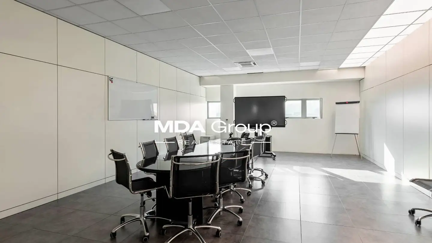 Office space for rent - Via Laveggio, 6850 Mendrisio