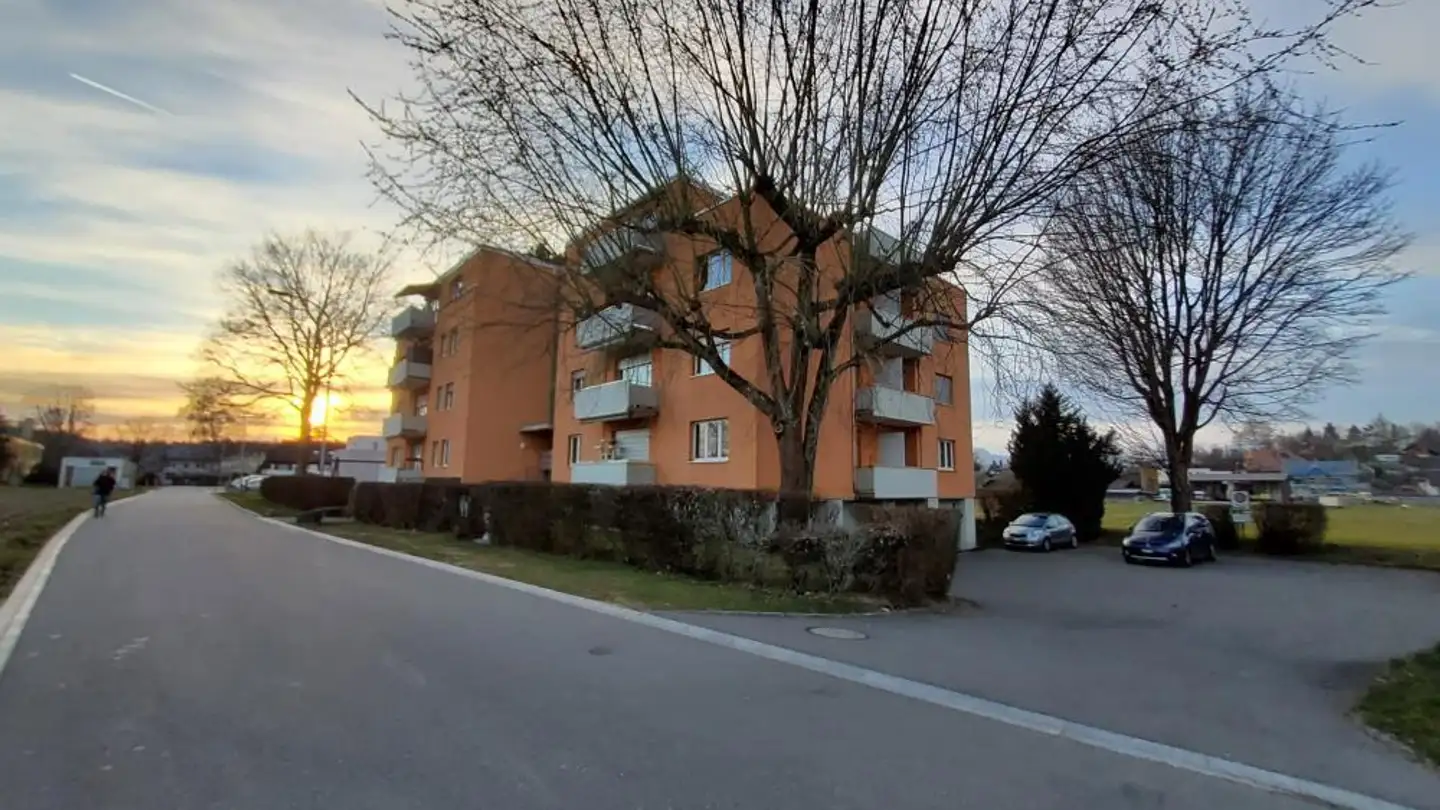 Wohnung mieten - Wiesenstrasse 13, 4912 Aarwangen - Foto 2