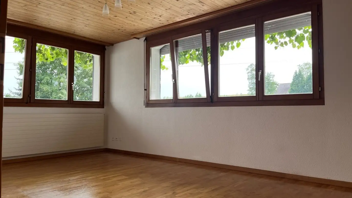 Wohnung mieten - Neuenburgstrasse 3, 3206 Rizenbach