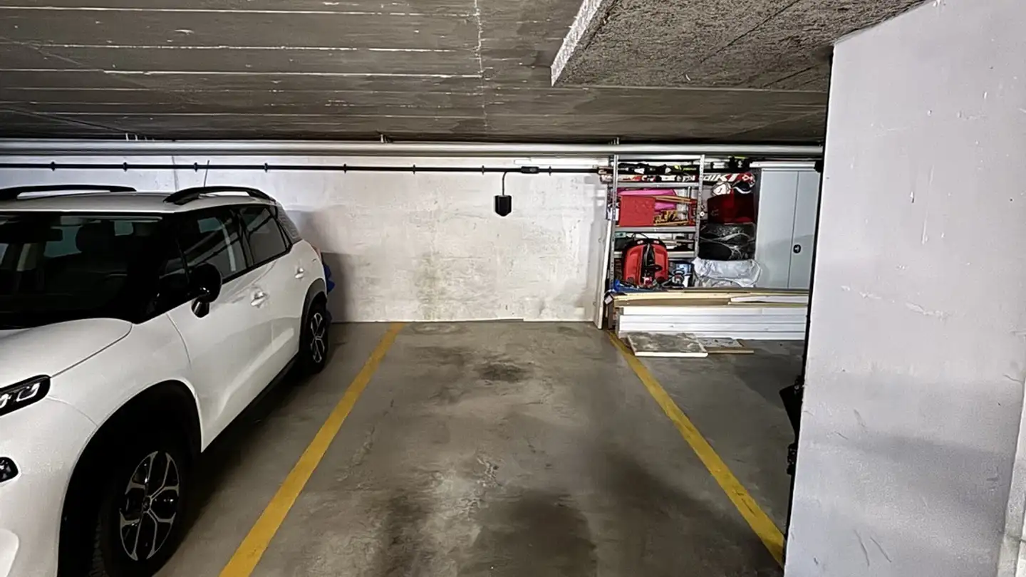 Garage singolo in affitto - Rüterwiesstrasse 15, 8125 Zollikerberg