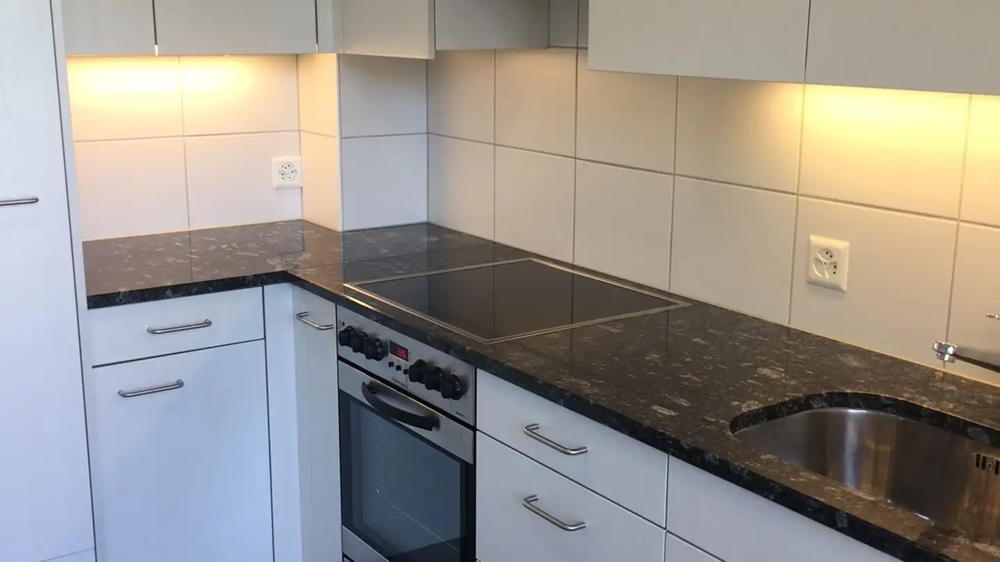 Appartement à louer - Isengrundstrasse 4, 8134 Adliswil - Photo 2