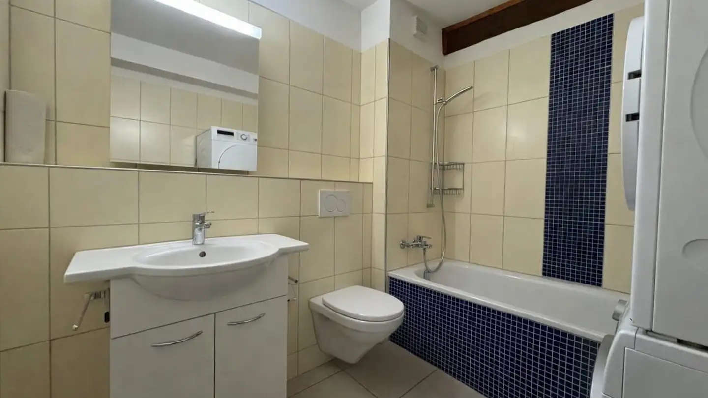 Attic flat for rent - Usserdorfstrasse 2, 5312 Döttingen - Photo 3