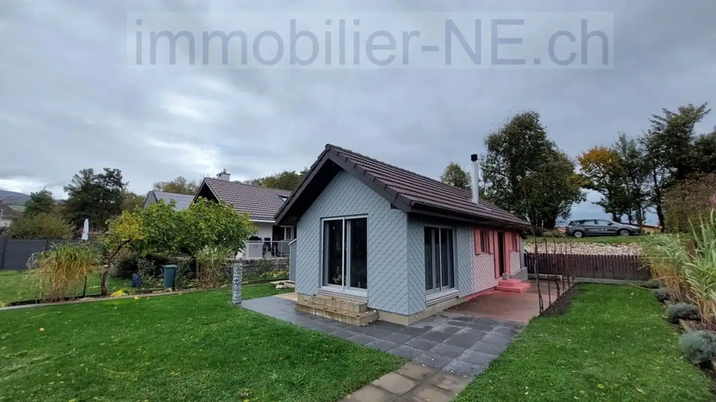 Chalet à vendre - 2013 Colombier NE