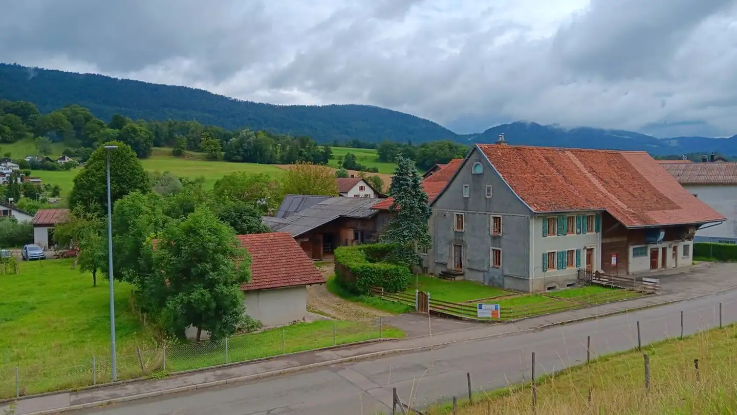 Fattoria in vendita - 2825 Courchapoix