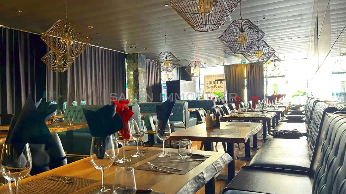 Restaurant à louer - Boulevard De Pérolles 7, 1700 Fribourg - Photo 2