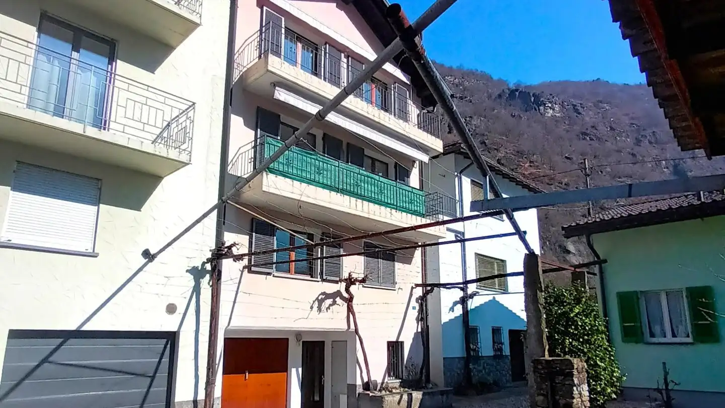 Mehrfamilienhaus kaufen - Via Alla Torre 15, 6745 Giornico - Foto 2