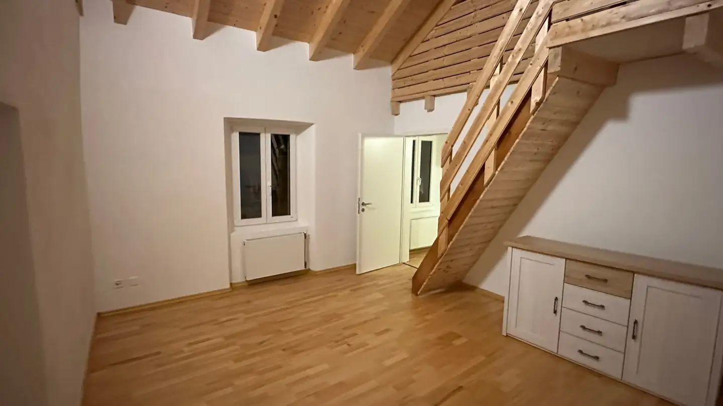 Höhlenhaus kaufen - 6527 Lodrino
