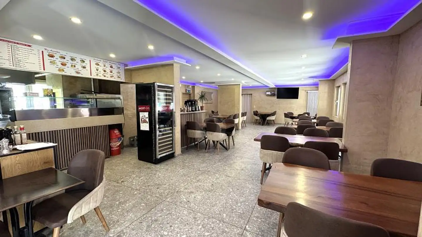 Edificio ad uso misto in vendita - 2350 Saignelégier - Foto 2