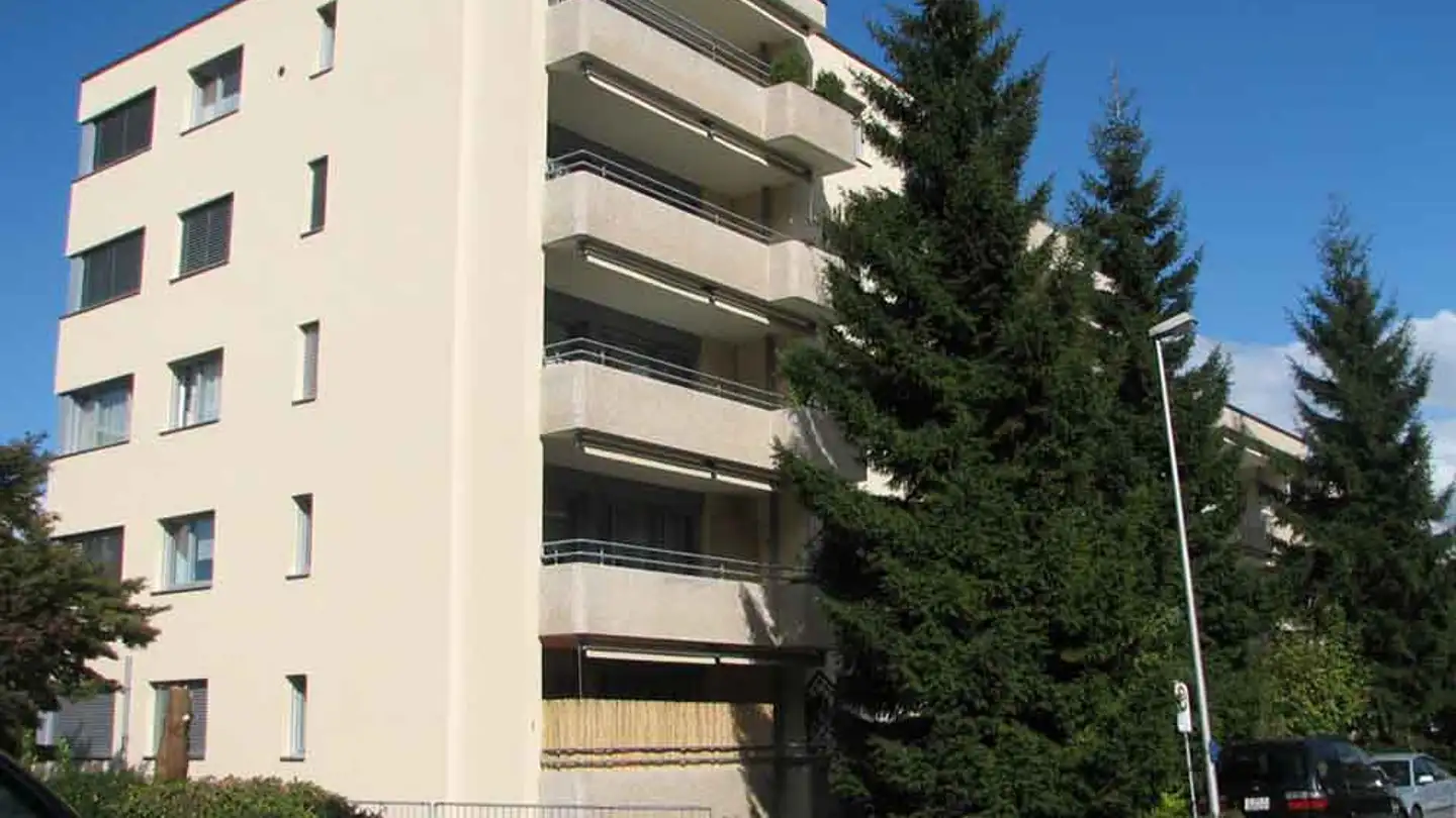 Tiefgaragenstellplatz mieten - Farnsburgerstrasse 1, 4133 Pratteln