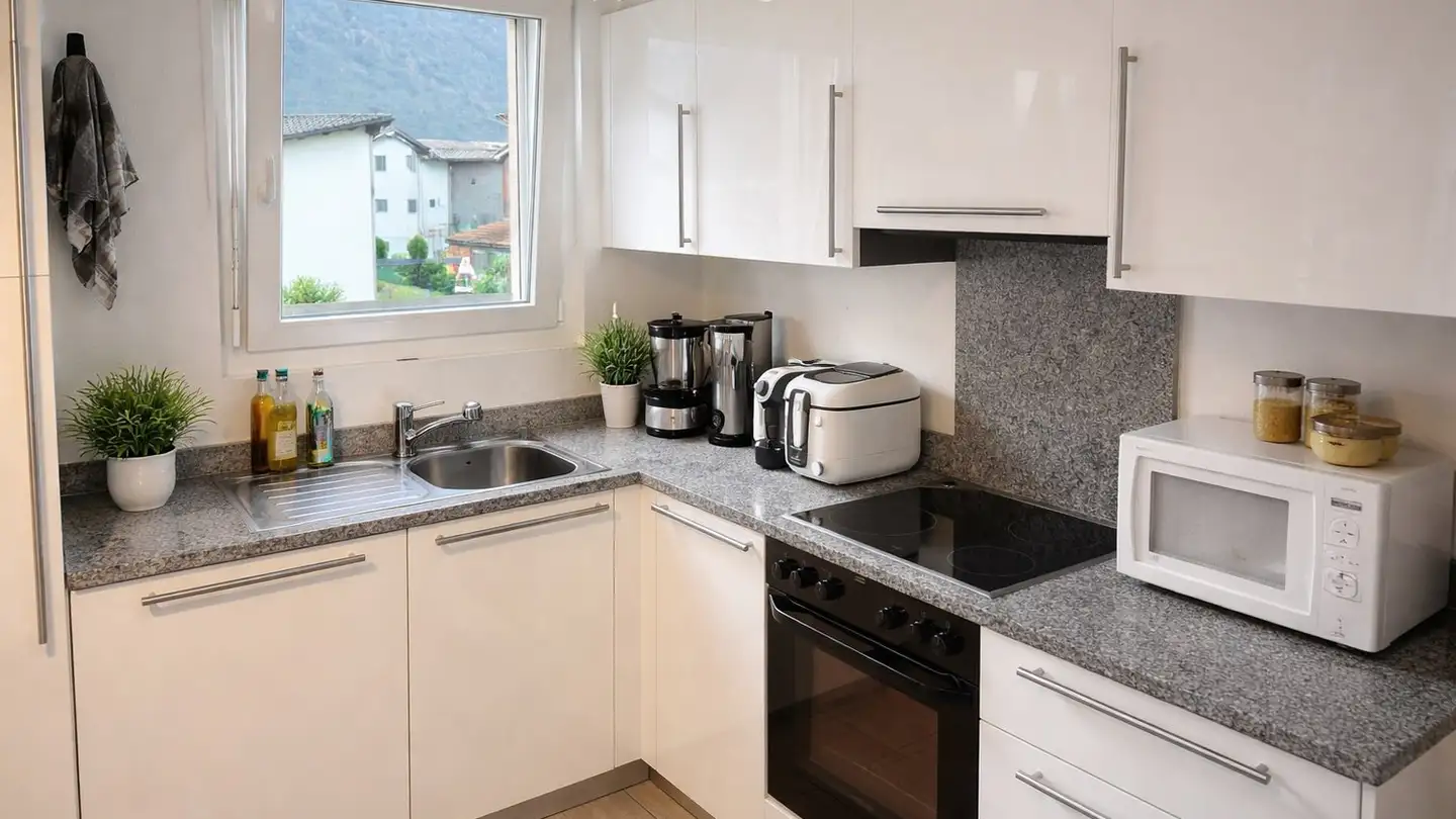 Appartement à louer - Carrale di Bergamo 46, 6532 Castione - Photo 2