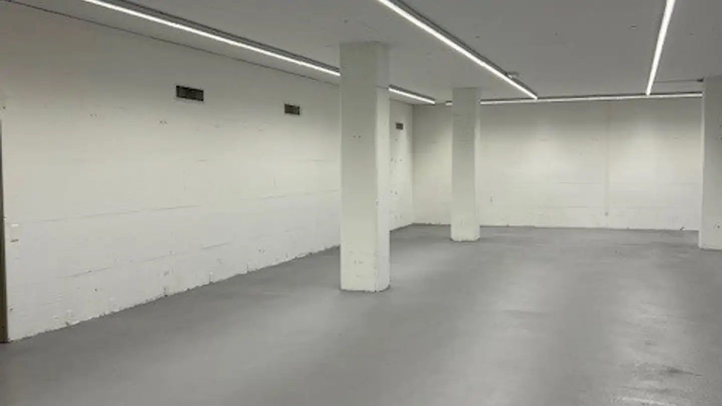 Commerciale in affitto - Via Ai Noci 3, 6710 Biasca - Photo 3